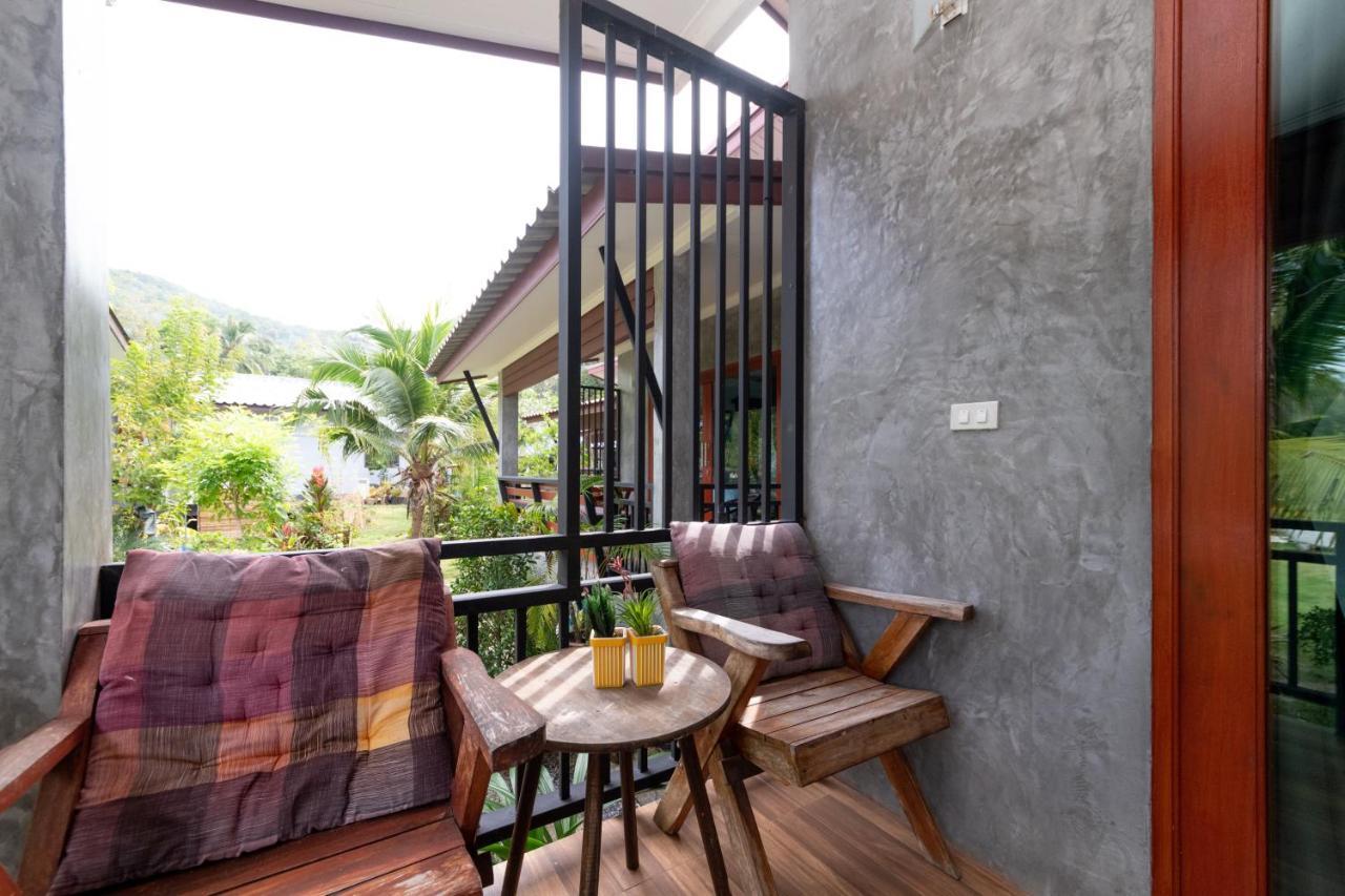 Ibiza Bungalows Haad Yao Bagian luar foto