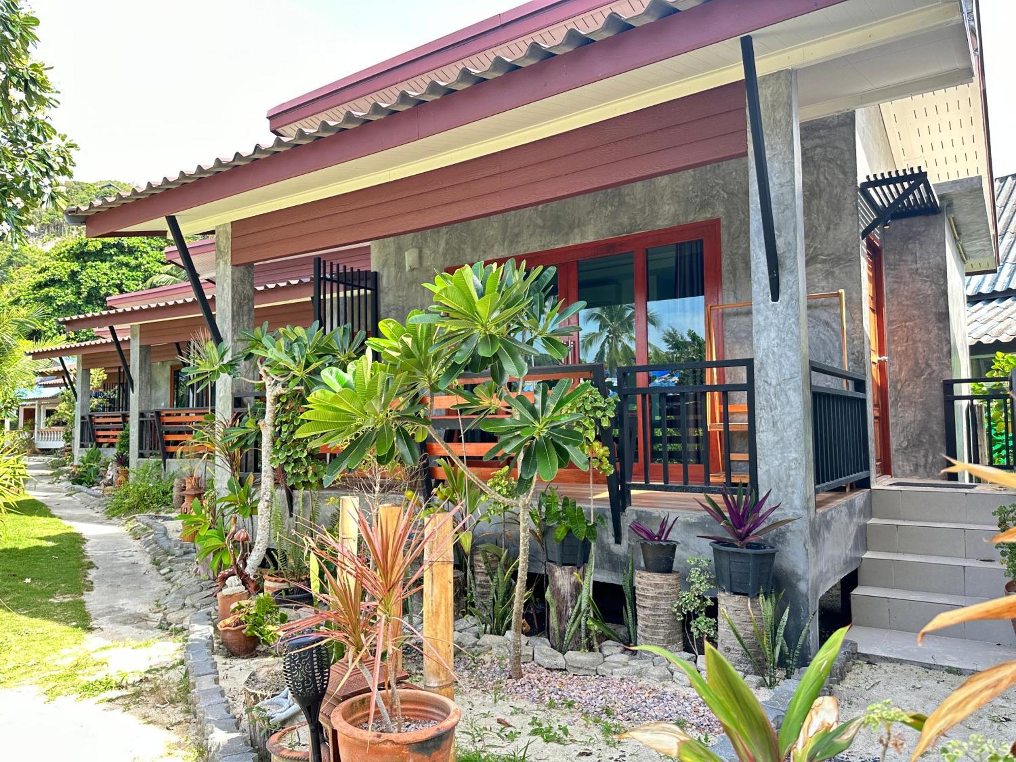 Ibiza Bungalows Haad Yao Bagian luar foto