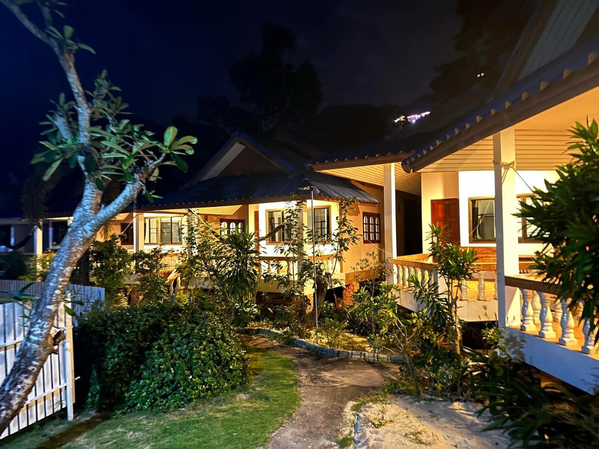 Ibiza Bungalows Haad Yao Bagian luar foto
