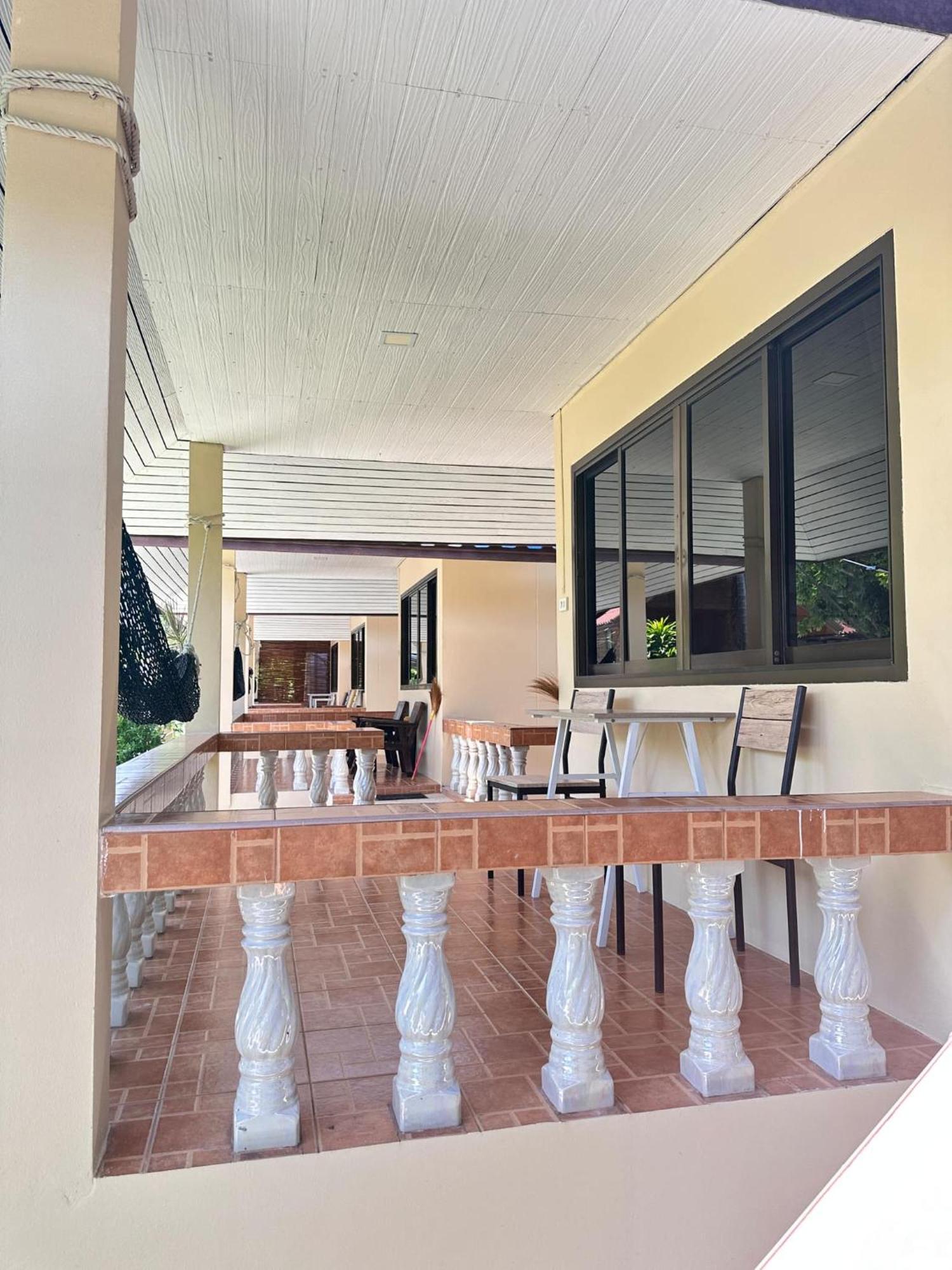 Ibiza Bungalows Haad Yao Bagian luar foto