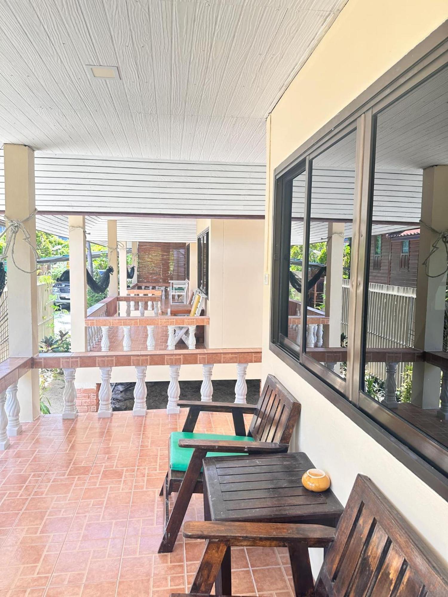 Ibiza Bungalows Haad Yao Bagian luar foto
