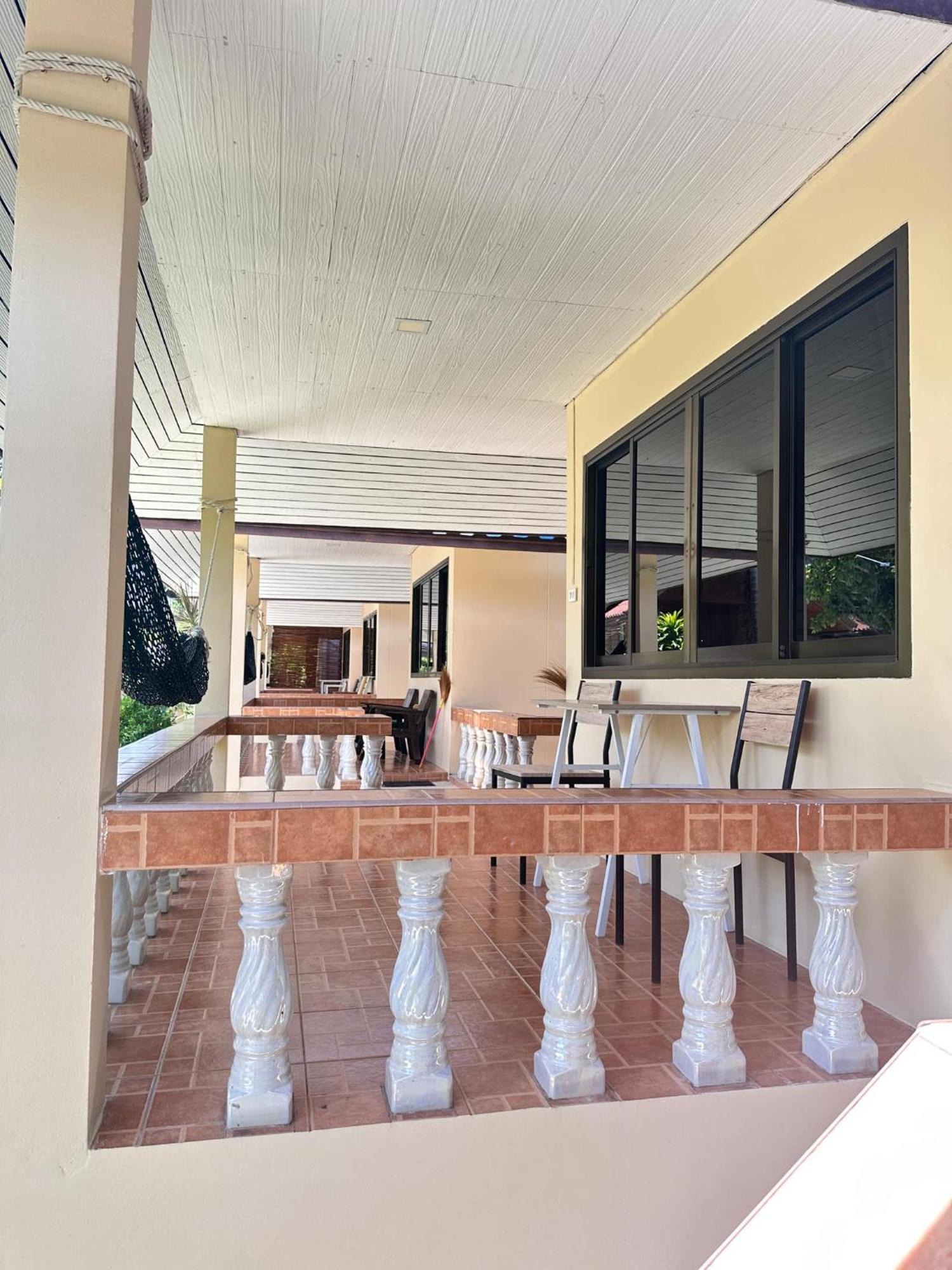 Ibiza Bungalows Haad Yao Bagian luar foto